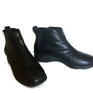 Cole Haan Black Leather Ankle  Booties
